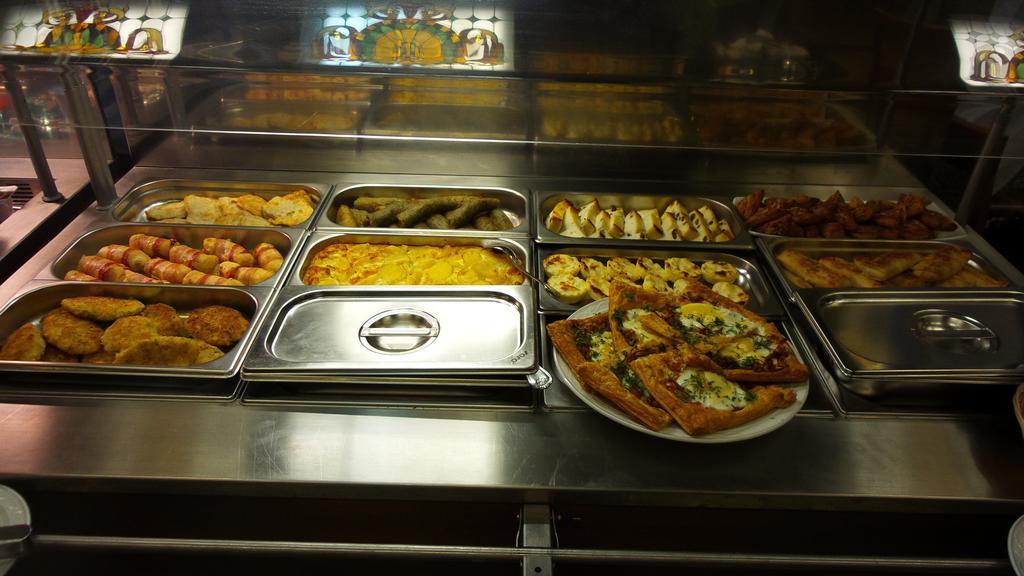 Garni Hotel Minszk Kültér fotó