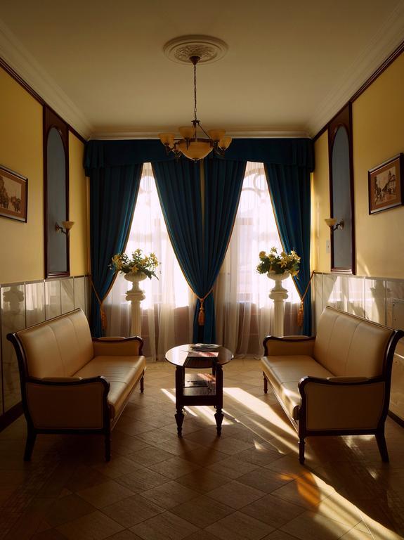 Garni Hotel Minszk Kültér fotó