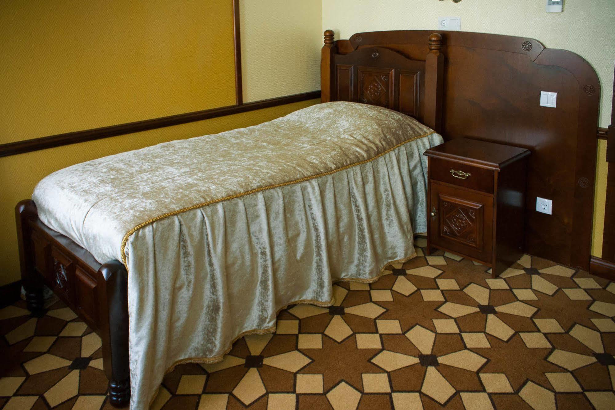 Garni Hotel Minszk Kültér fotó