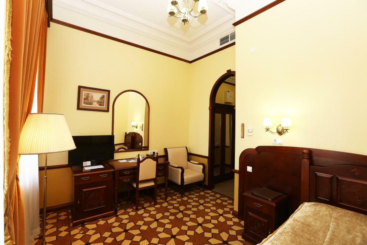 Garni Hotel Minszk Kültér fotó